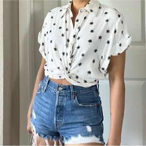Black and White Crop Palm Tree Print Button Down Top size small